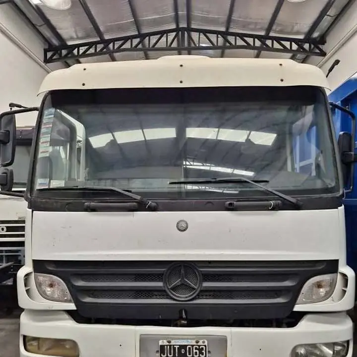 Mercedes benz atego 1725 año 2011 original