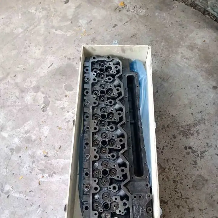 Tapa de cilindro cumins 320