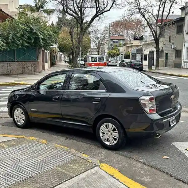 Chevrolet cobalt LTZ 2015 1.8 nafta & gnc Excelente mecánica y funcionamiento $6.300.0