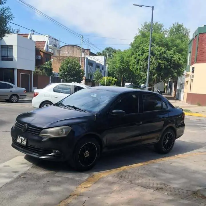 Volkwagen voyage 2014 pack 2 full full.aire.direccion.levanta Cristales cierre gnc de 5ta$5.500.000