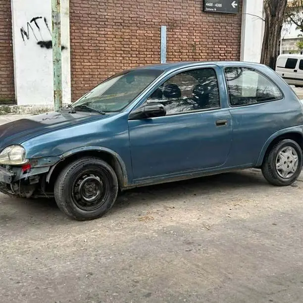 Chevrolet corsa 2005 1.6 nafta Buena mecánica (hay que hacerle el embrague)