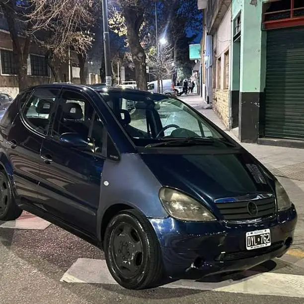 Mercedes benz A190 2001 Full Full 1.6 nafta Excelente mecánica y funcionamiento$3.300