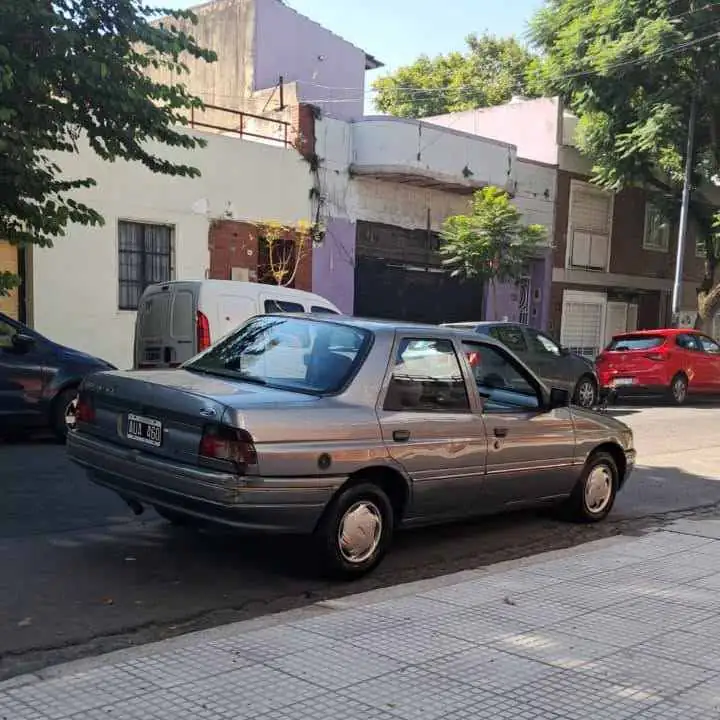 Leer bien! Ford orion 1995 GLX 1.8 nafta full full (titular fallecido!documentacion titulo cedula