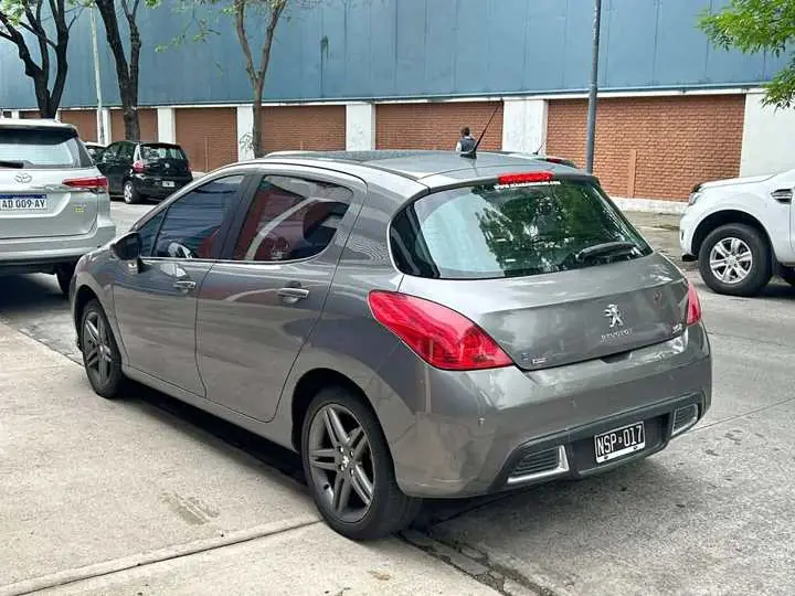 Peugeot 308 1.6 sport thp 2014 AUTOMÁTICO Año 2014 Motor 1.6 Turbo THP 98.000km $10.50000