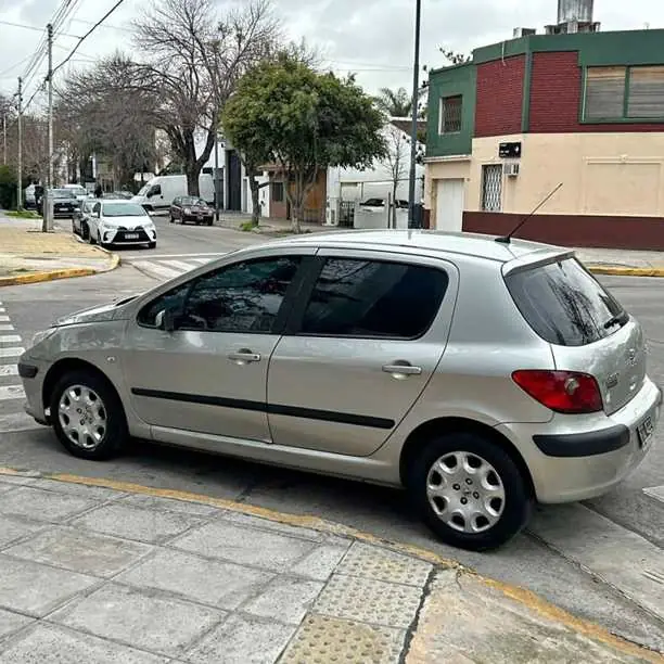 Peugeot 307 XS 2006 1.6 nafta Excelente mecánica y funcionamiento Listo para transf