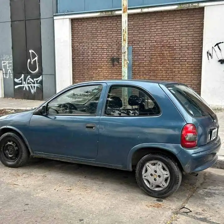 Chevrolet corsa 2005 1.6 nafta Detalles a la vista Buena mecánica $3.300.000
