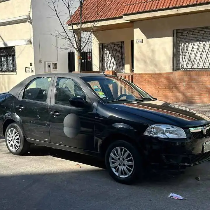 Oportunidad líquido ya Fiat siena fire 2015 1.4 nafta y gnc hay que hacerle AROS$4.500
