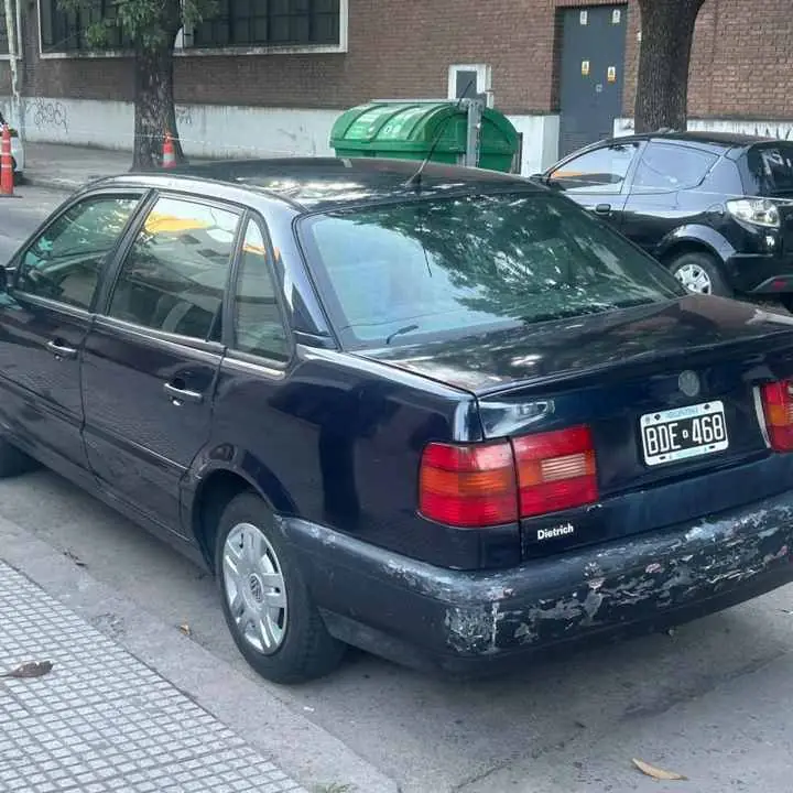 Volkswagen passat 1996 2.0 nafta Buena mecánica y funcionamiento Todos los papeles