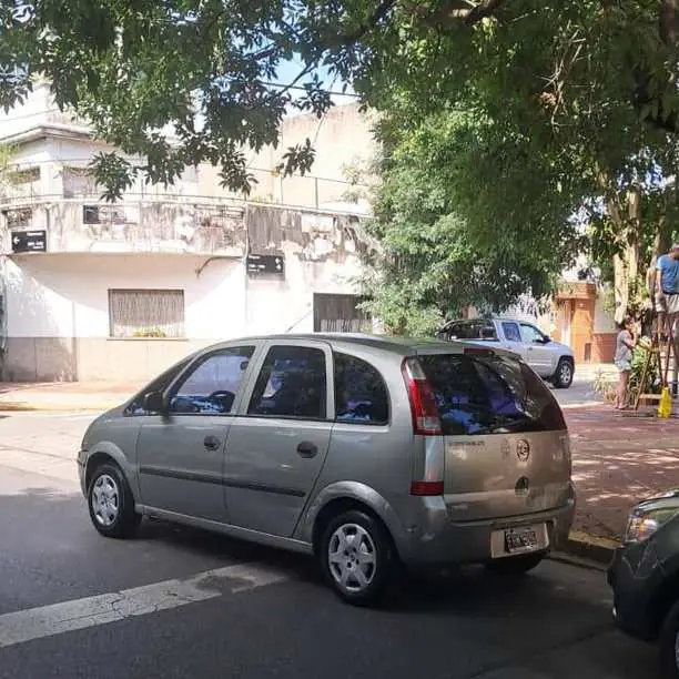 Chevrolet meriva gl 1.8 2007 con gnc exelente estado y funcionamiento bien de cubiertas $3.800.000