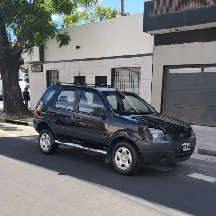 Ford ecosport 1.6 nafta todos los papeles para tranferir.bien de cubiertas. Buen estado en general