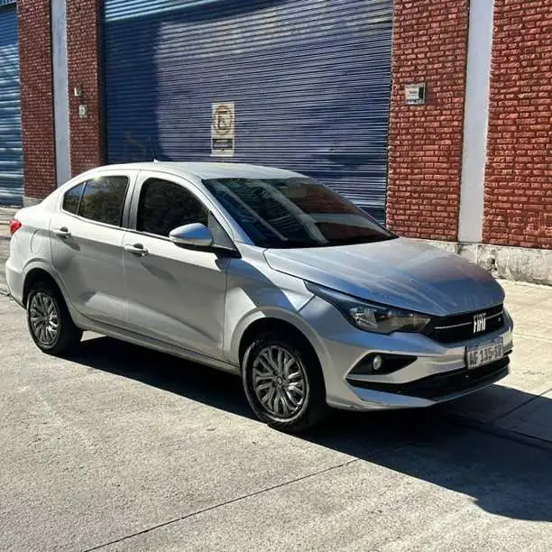 Fiat cronos 1.3 nafta y gnc 2022 Aire,direccion eléctrica,levanta cristales en las 4$11.800