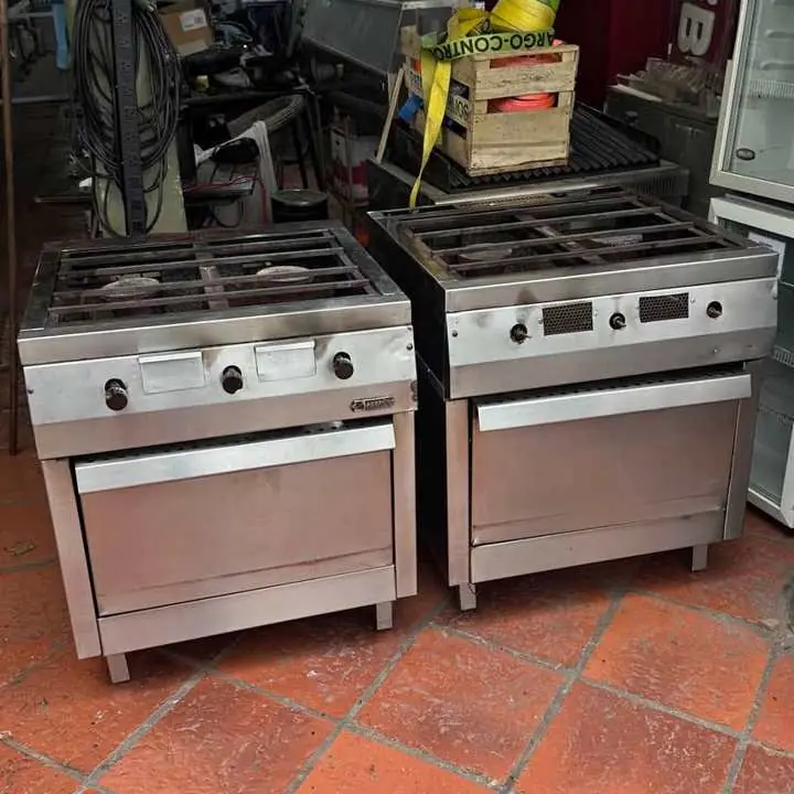 2 Cocinas funcionando