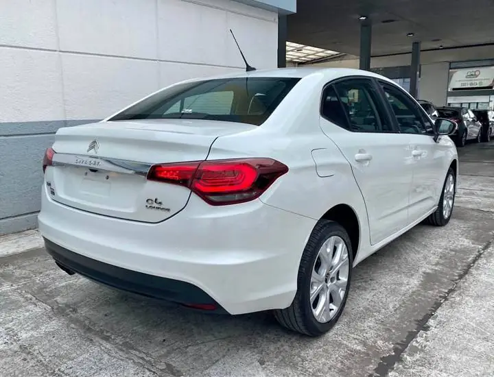 2018 Citroën C4 Lounge Feel MT6 en excelente estado! vendo o permuto