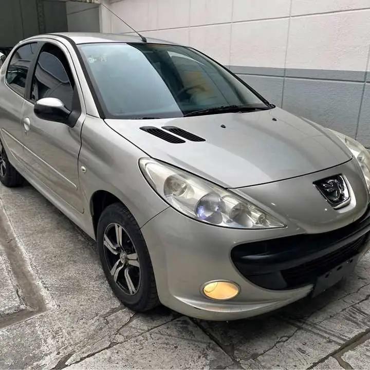 2010 Liquido! Peugeot 207 Compact XS 5 Puertas solo nafta vendo o permuto!