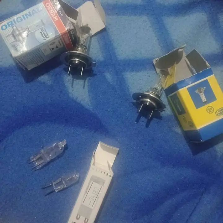 Vendo lámparas para auto h7. Nuevos originales