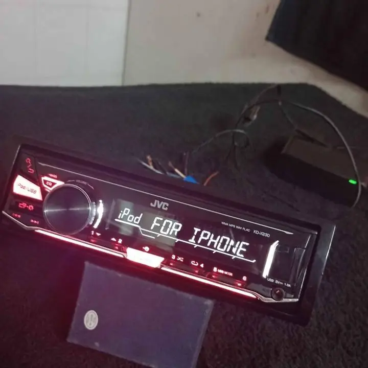 Vendo estéreo JVC. Funciona todo. USB. Radio
