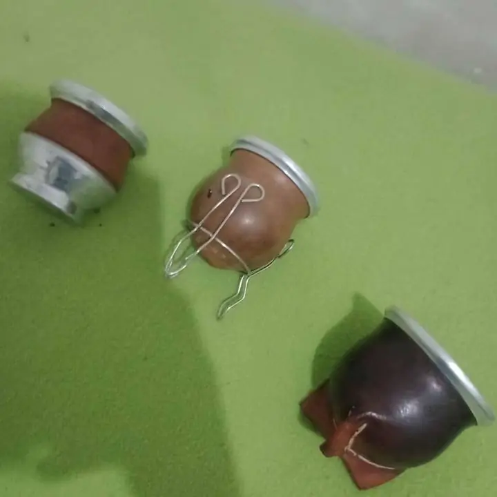 Vendo mates usados. 3 x 15 mil pesos