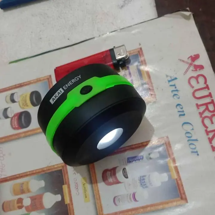 Vendo linterna luz fuerte