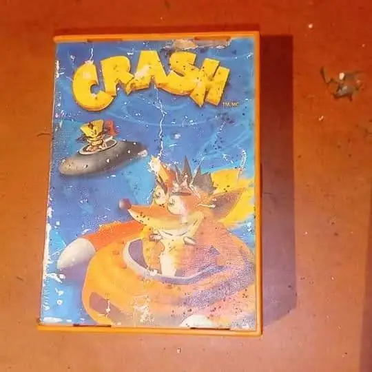 Vendo.. jueguito crash 3..antiguo retro. funciona.tiene pilas nuevas ..Made in china