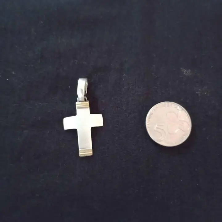 Vendo.. Cruz plata y oro