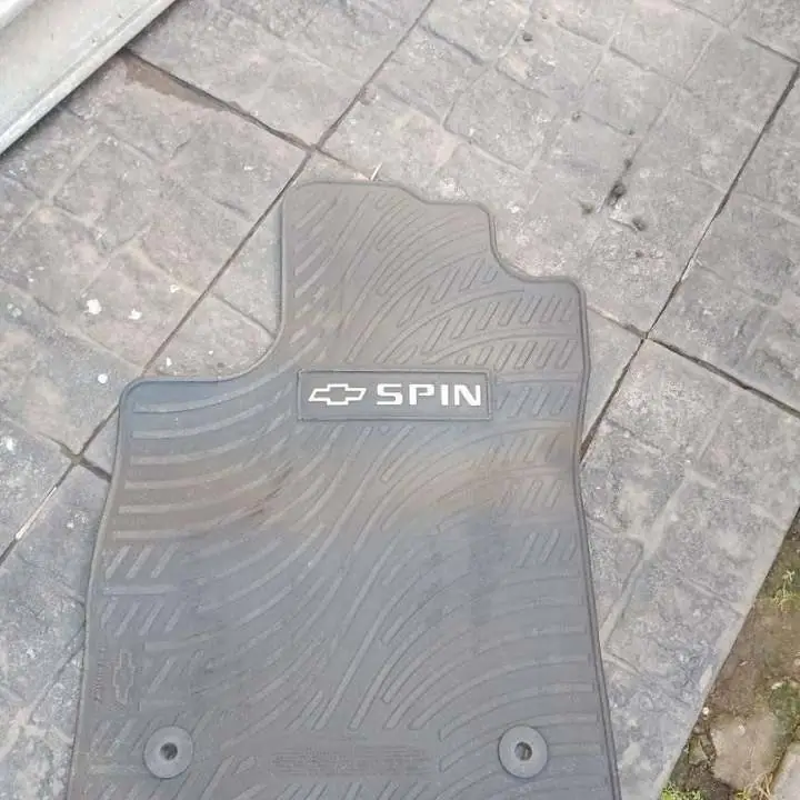 Alfombra Chevrolet spin