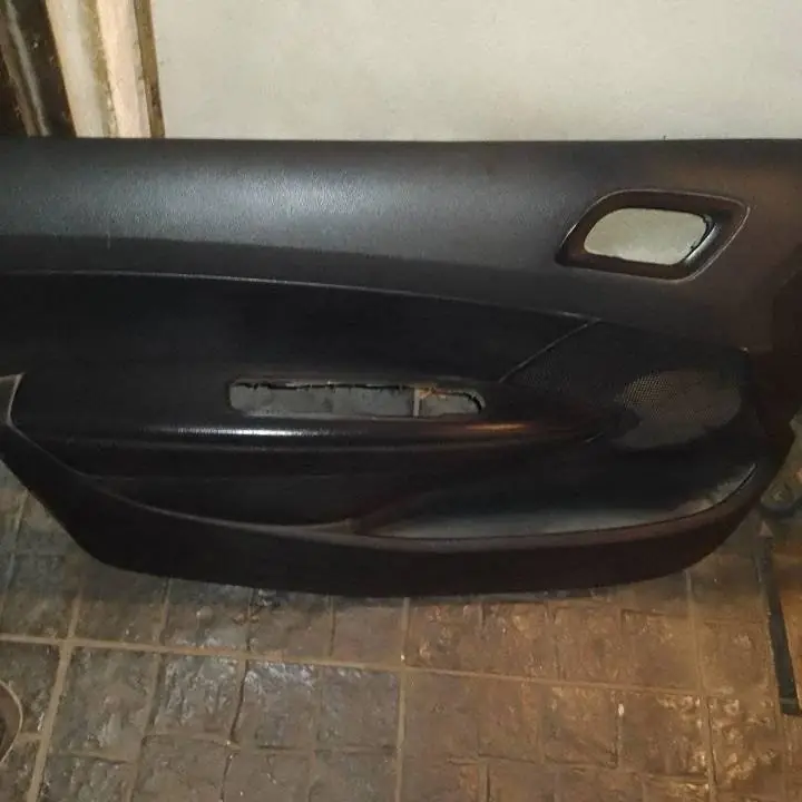 Panel de puerta Peugeot 308 lado conductor