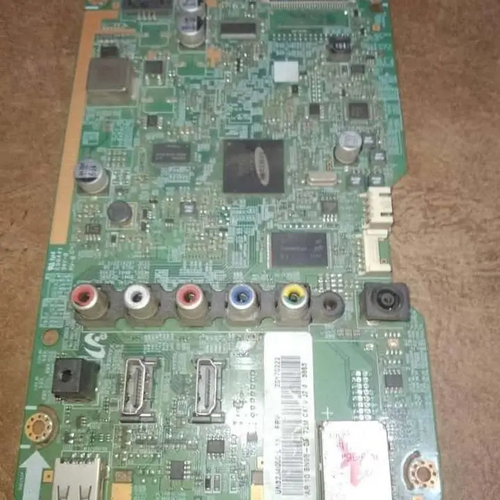 Placa Main un32j4000