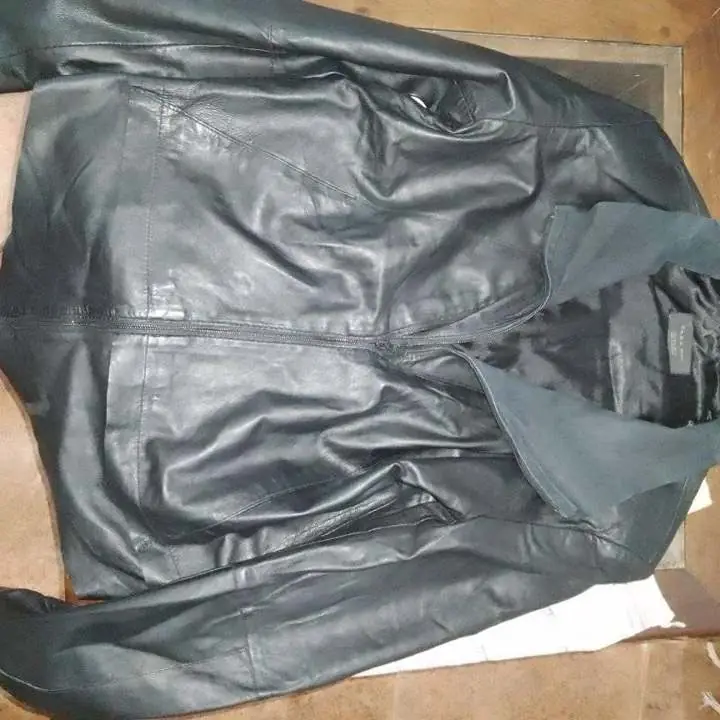 Campera Zara ecocuero nueva