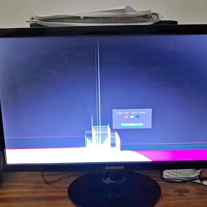 Liquido monitor Samsung P/ repuestos 22 pulgadas funcionando perfecto C/ transformador