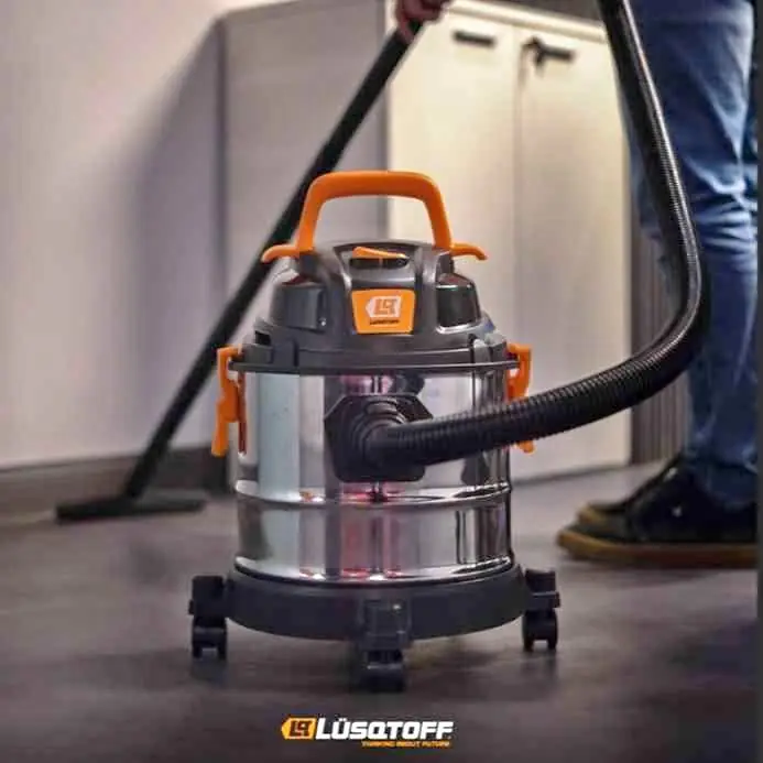 Aspiradora de 15 litros 1000w Lusqtoff