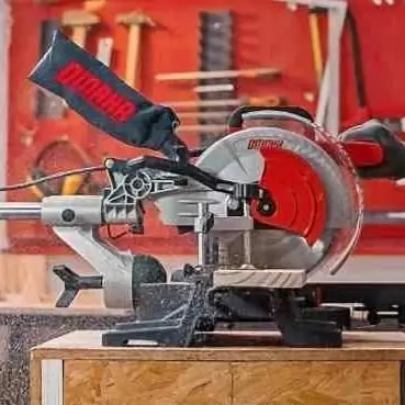 Sierra Ingretadora Telescópica 10 pulgadas 1800w Omaha