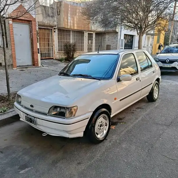 Ford fiesta año 1996 clxd 1.8 diesel full full impermeable estado x donde lo mires documentación com