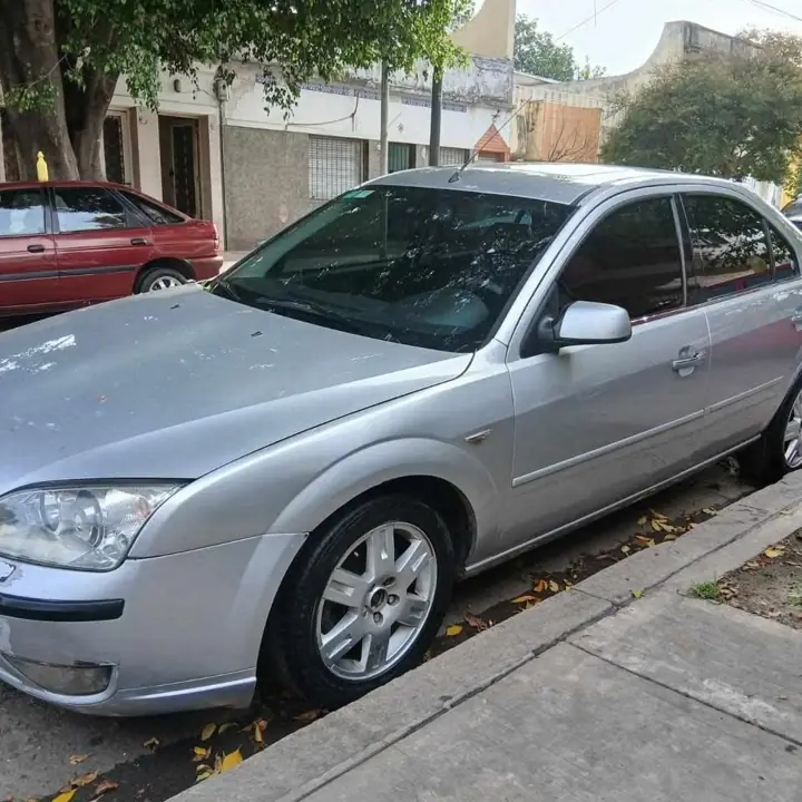 Ford mondeo año 2006 tdci 2.0 turbo diesel ghia full full tope de gama $2.200.000 cel