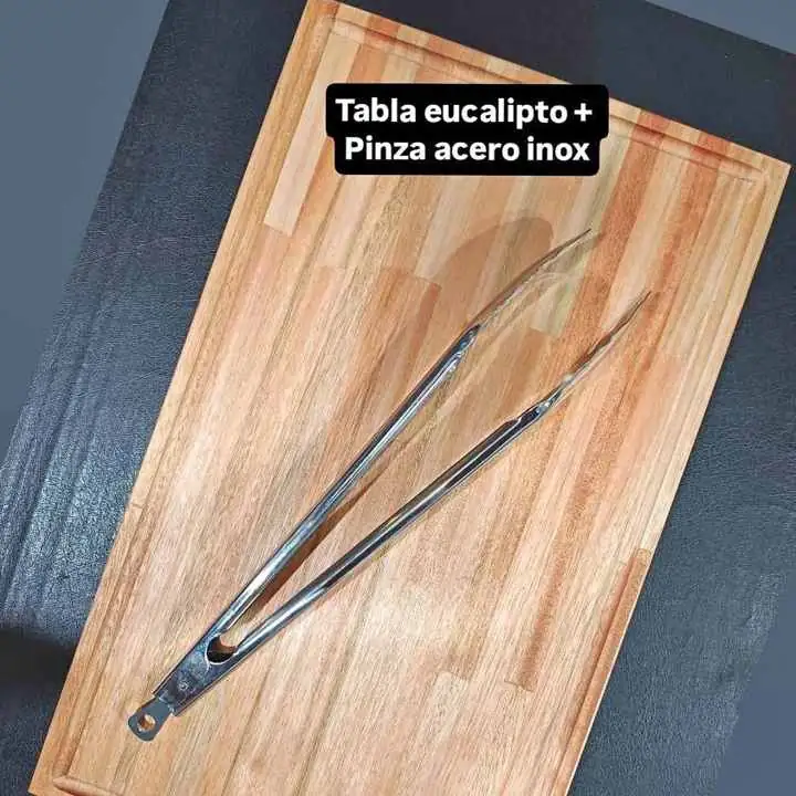 Tabla de madera eucalipto + pinza acero inox de 40 cm