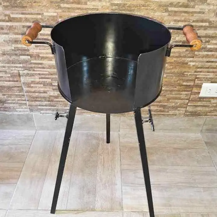 Fogonero con base de disco Patas desmontables Agarres de.madera