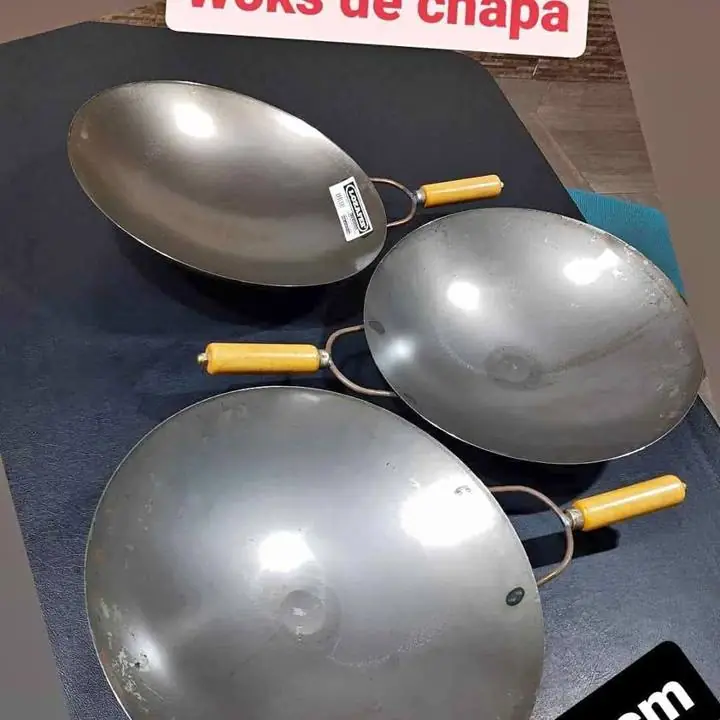 Woks de chapa acerada de 36 cm