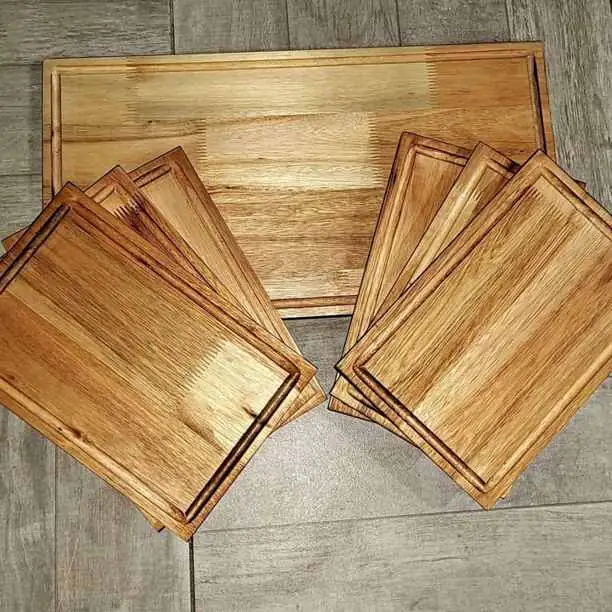 Juego de tablas 6 platos eucaliptos + tabla de 50 x 30 eucalipto