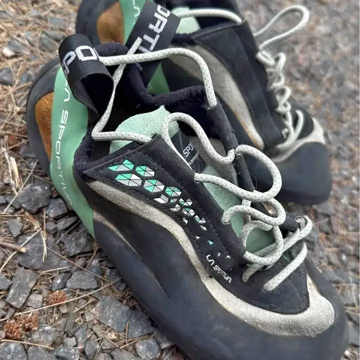 Zapatillas de escalada 38.5 IMPECABLES – Poco uso