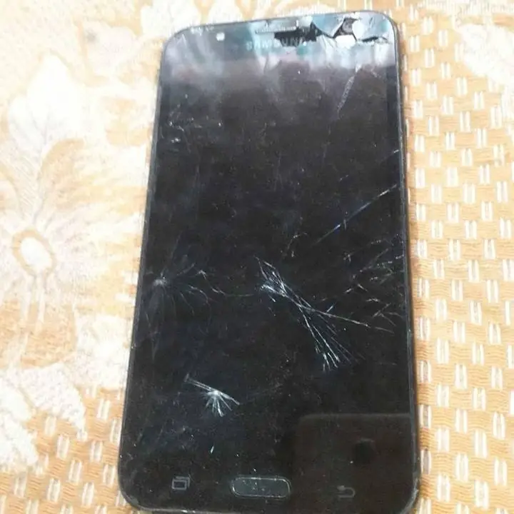J7prime modulo roto