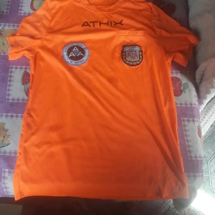 Talle m sin detalles original vendo 4mil