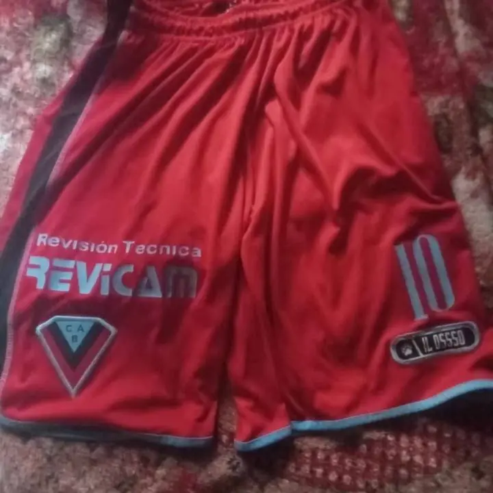 Original talle xl.....cambio por algo de banfield