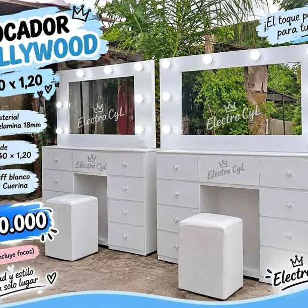 Maquillador Hollywood + Puff