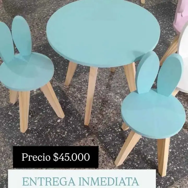 Juego de mesita + Sillas infantiles