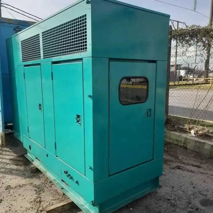 Grupo electrógeno 40 kva Cummins onan Americano cabinado insonorizado (cilencioso)