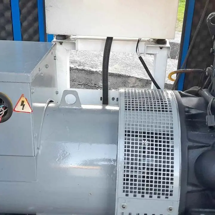 Grupo electrógeno 19 kva trifasico diésel cabinado, insonorizado