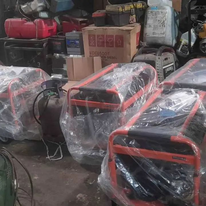 Grupo electrógeno de 8500 /6500 wast monofasico a nafta o gas Sólo disponible 2 unidades de cada uno