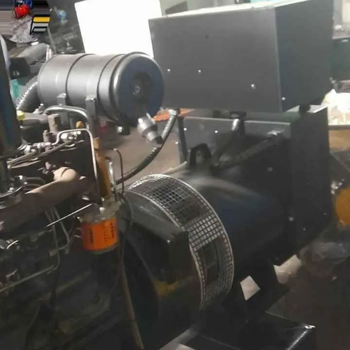 Grupo electrógeno 30 kva perkins trifasico diésel