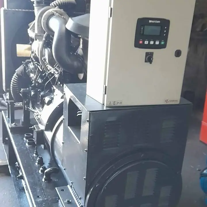 Grupo electrógeno 62 kva jhon deere trifasico diésel