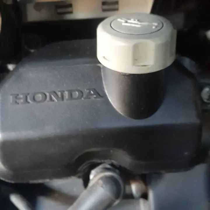 Grupo electrógeno 12 kva Honda japonés trifasico 380 /220 V