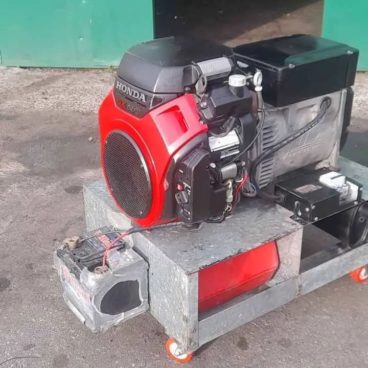 Grupo electrógeno 16 kva Honda japonés trifasico 380 /220 V